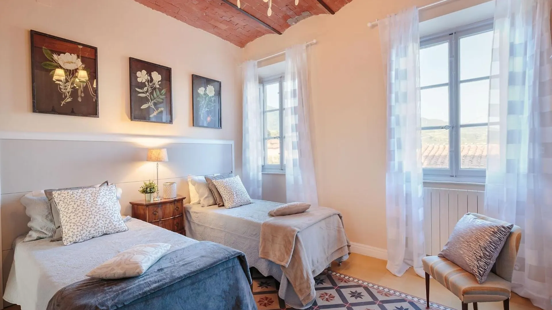 Tuscan Villa Near Lucca With Pool Marlia