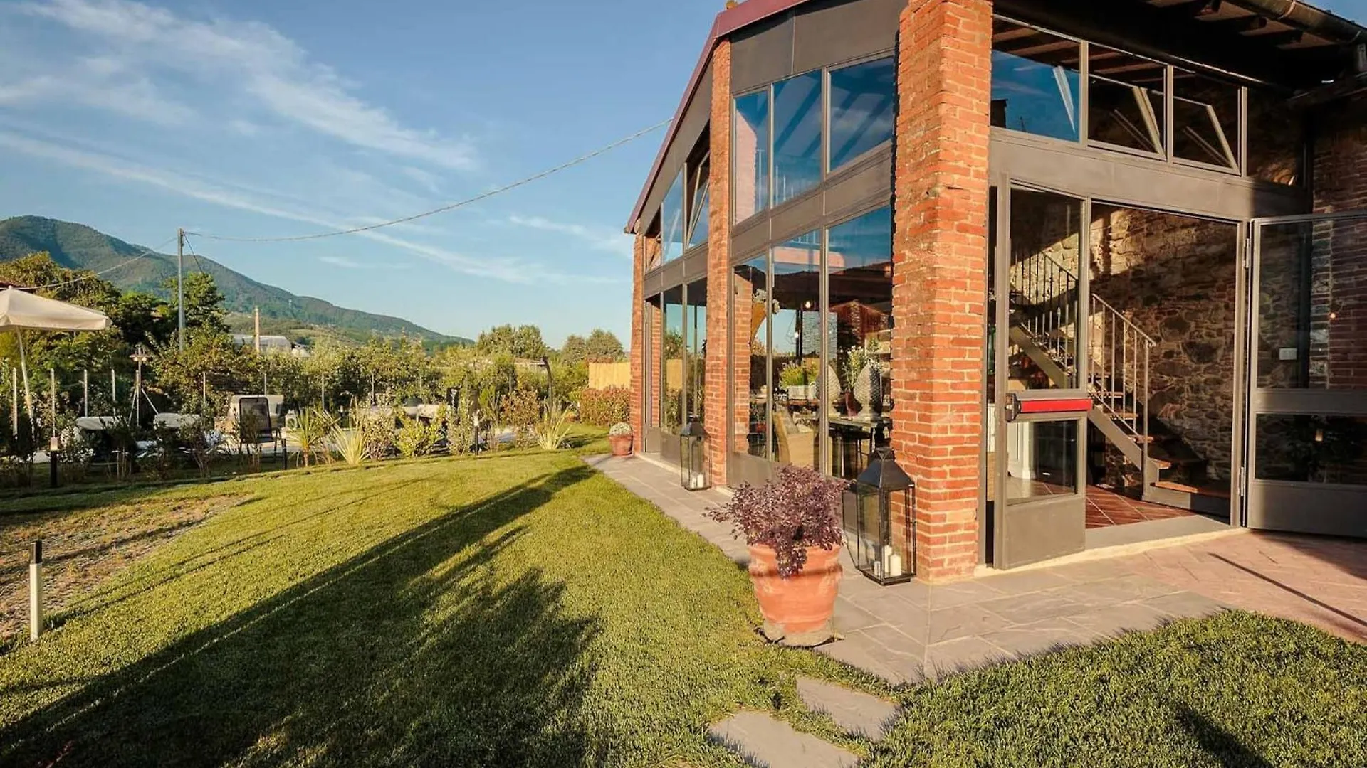 Tuscan Villa Near Lucca With Pool Marlia Italien